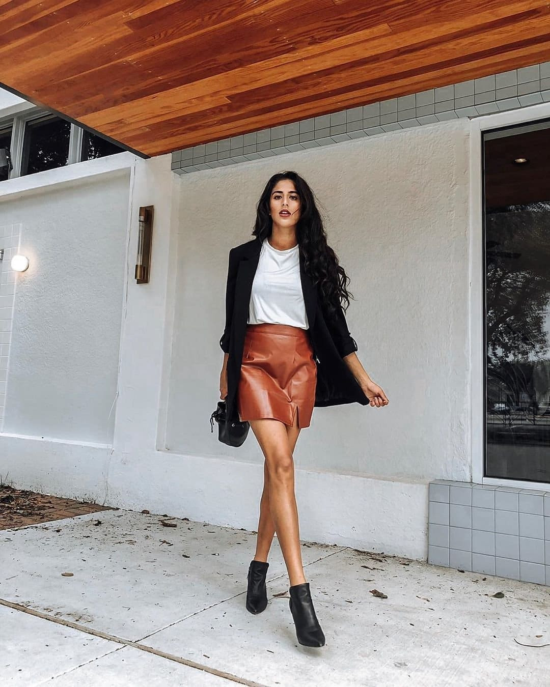 Leather Skirt Outfit Ideas for Fall and Winter - Lulus.com Fashion Blog
